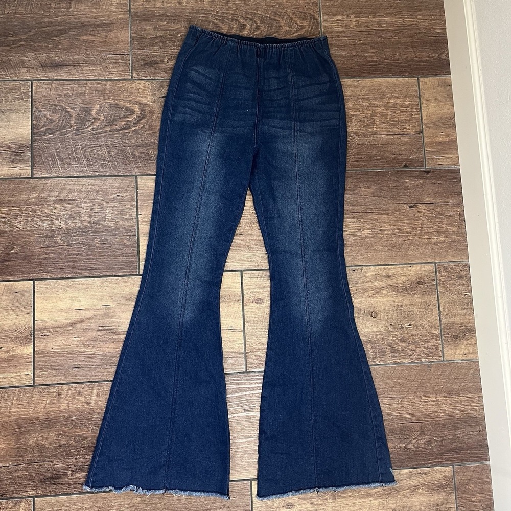 Tinseltown DENIM Flare Leg Size M Junior's Seamed Pull On  Blue dark wash